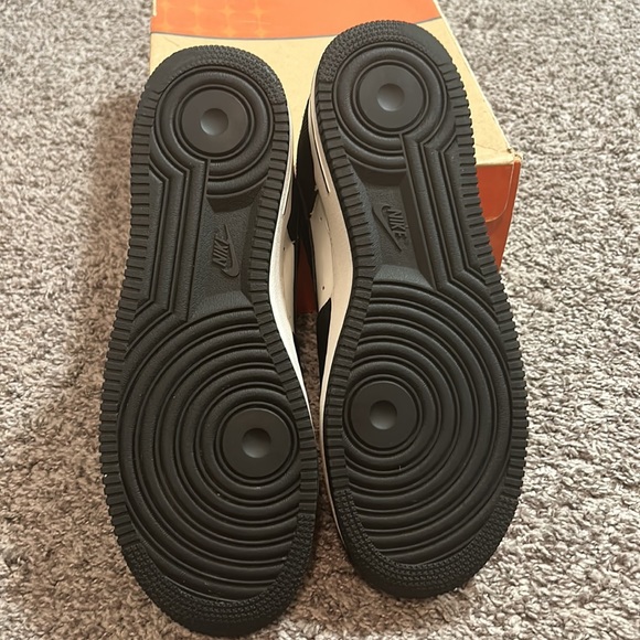 Air Force 1 Premium (Tuxedo) Rare! - Picture 10 of 10